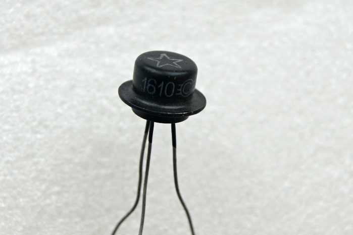 транзистор 1610