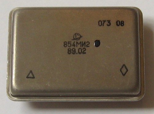 микросхема 854МИ2