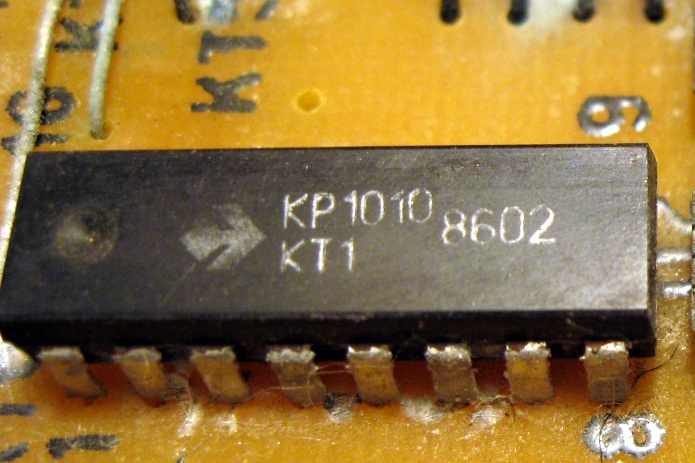 микросхема КР1010КТ1