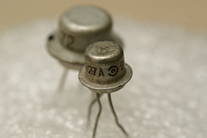 транзистор П27А