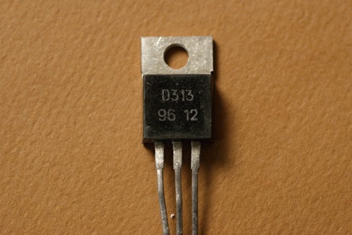 транзистор 2SD313