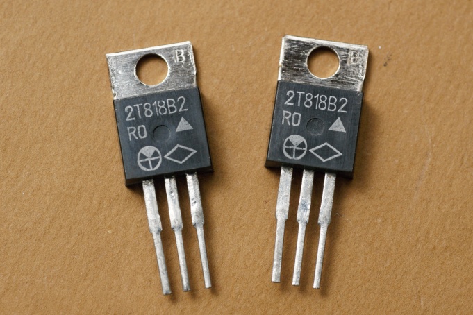 транзистор 2Т818В2