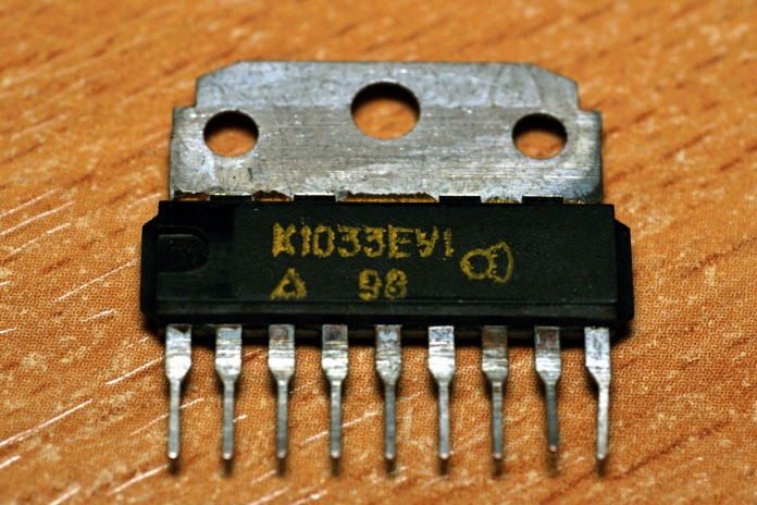 микросхема К1033ЕУ1