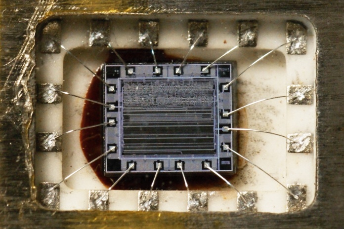 микросхема КР1580ХМ3