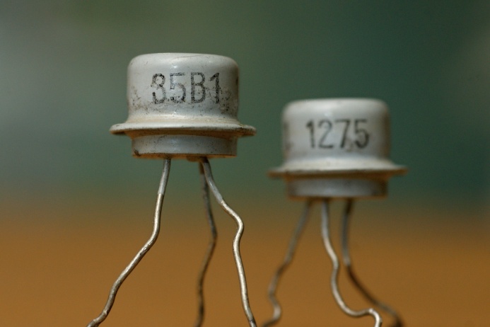 транзистор 35B1