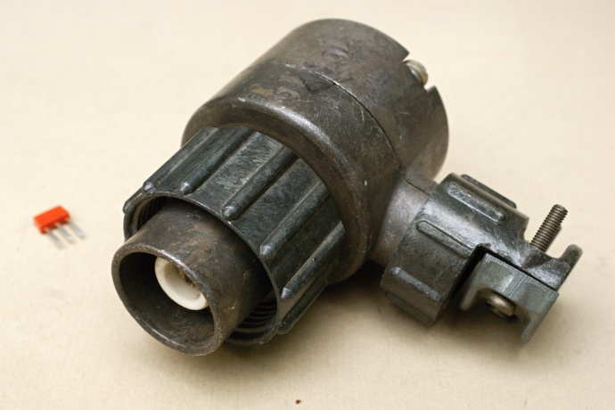 ������ ��3.642.054