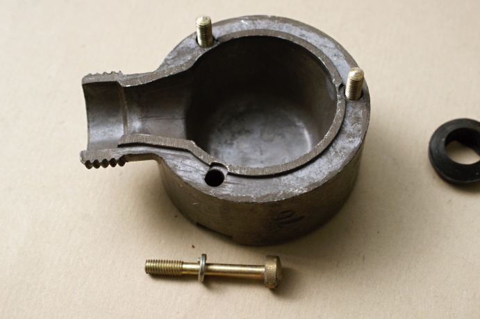 ������ ��3.642.054