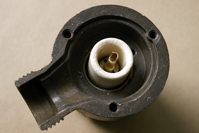 ������ ��3.642.054