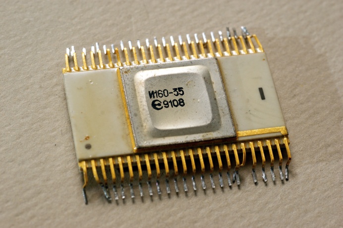 микросхема И160-35