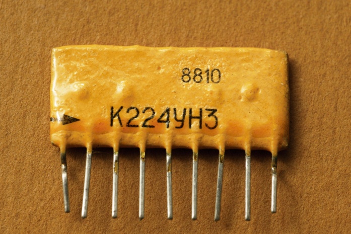 микросхема К224УН3