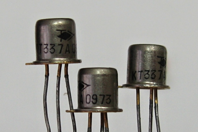 транзистор КТ337А