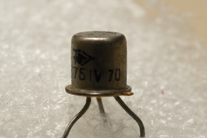 транзистор КТ337Б