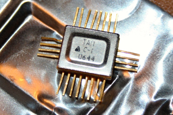 микросхема С-1